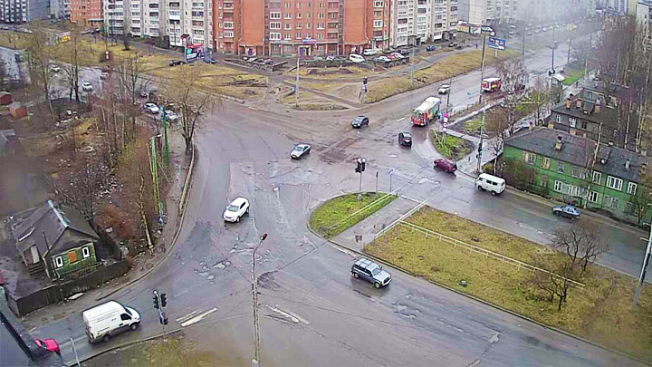 Онлайн веб-камера на перекрёстке Лыжная - Ровио
